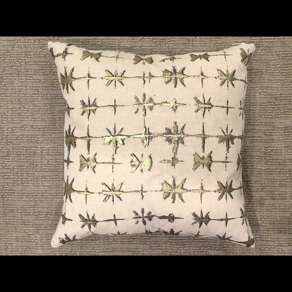 CB2 Other - CB2 Gwinn 20" pillow- Gold, Blue - with insert